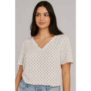 Ann Taylor Factory Women's Cream Diamond Print Ruffle V Neck Short Sleeve Top XS